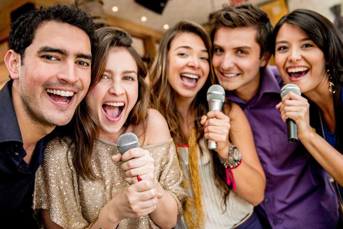 Top 25 Best Road Trip Games That Turn Any Highway Ride Into Fun | CIO Women Magazine