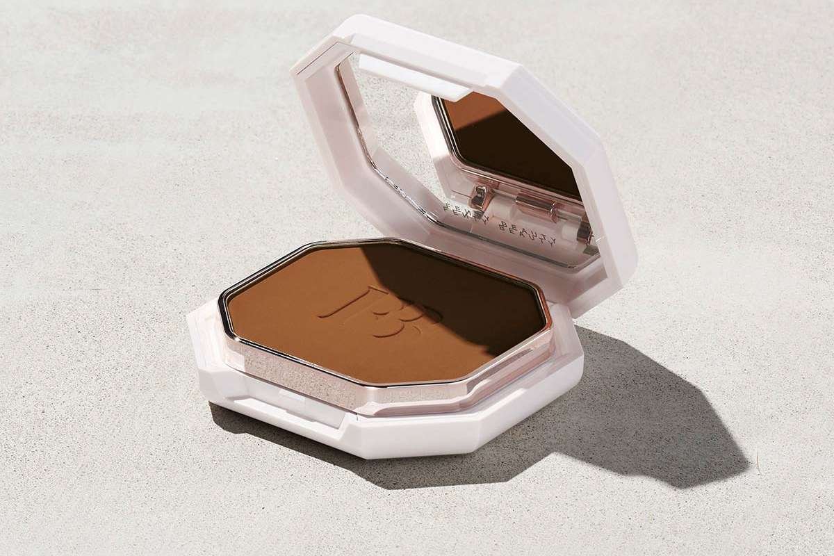 12 Best Powder Foundations- Ranked by Value, Performance, and Expert Verdict | CIO Women Magazine