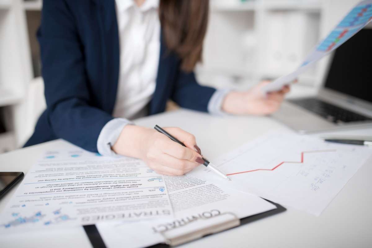 Managing Negative Publicity: A Leader’s Guide to Media Monitoring | CIO Women Magzine