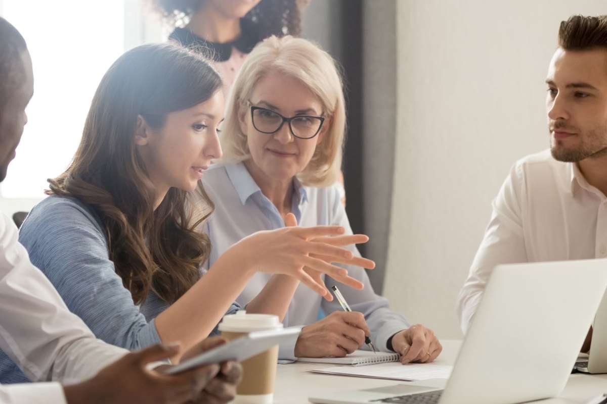 Top 10 Essential Strategies for Business Etiquette for Women in 2026 | CIO Women Magazine