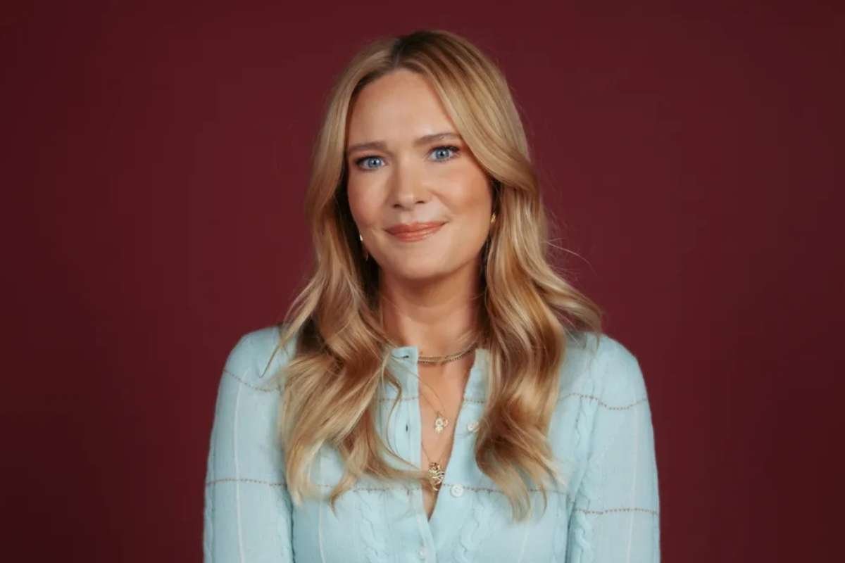 Sarah J. Maas Fuels Speculation About ACOTAR 6 During ‘Call Her Daddy’ Appearance