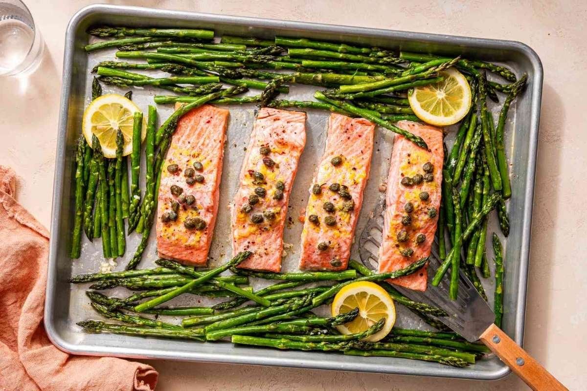 Lemon Herb Sheet Pan Salmon & Asparagus | CIO Women Magazine