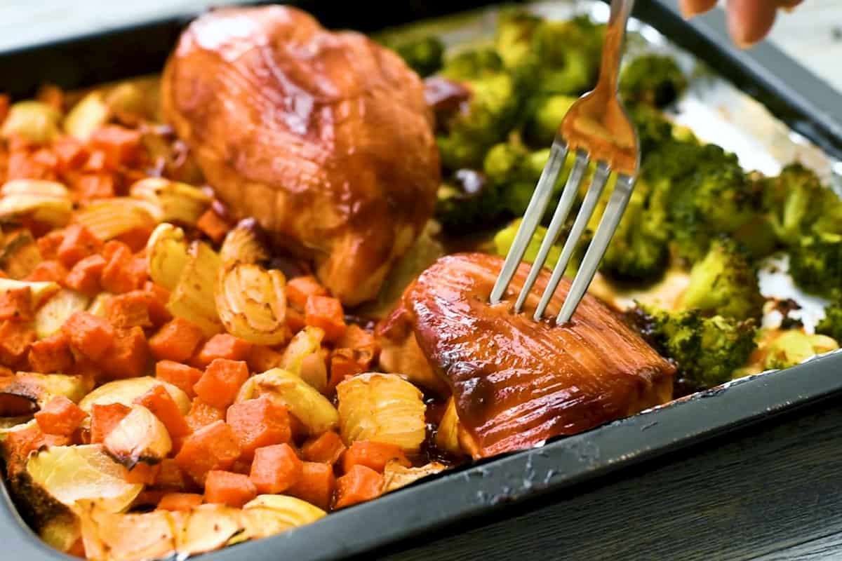 Sheet Pan BBQ Chicken and Sweet Potatoes | CIO Women Magazine