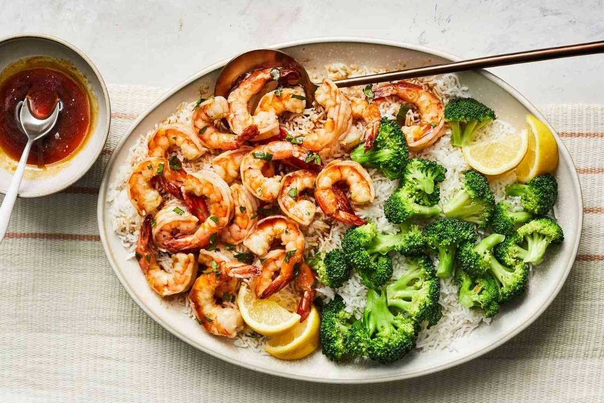Spicy Honey Garlic Sheet Pan Shrimp | CIO Women Magazine