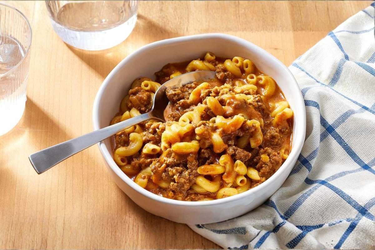 One-Pot Hamburger Helper (Homemade) | CIO Women Magazine