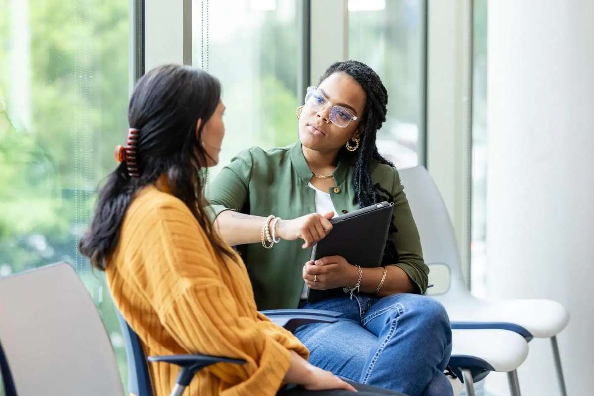 10 Game-Changing Leadership Traits of Women CEOs in 2026 | CIO Women Magazine