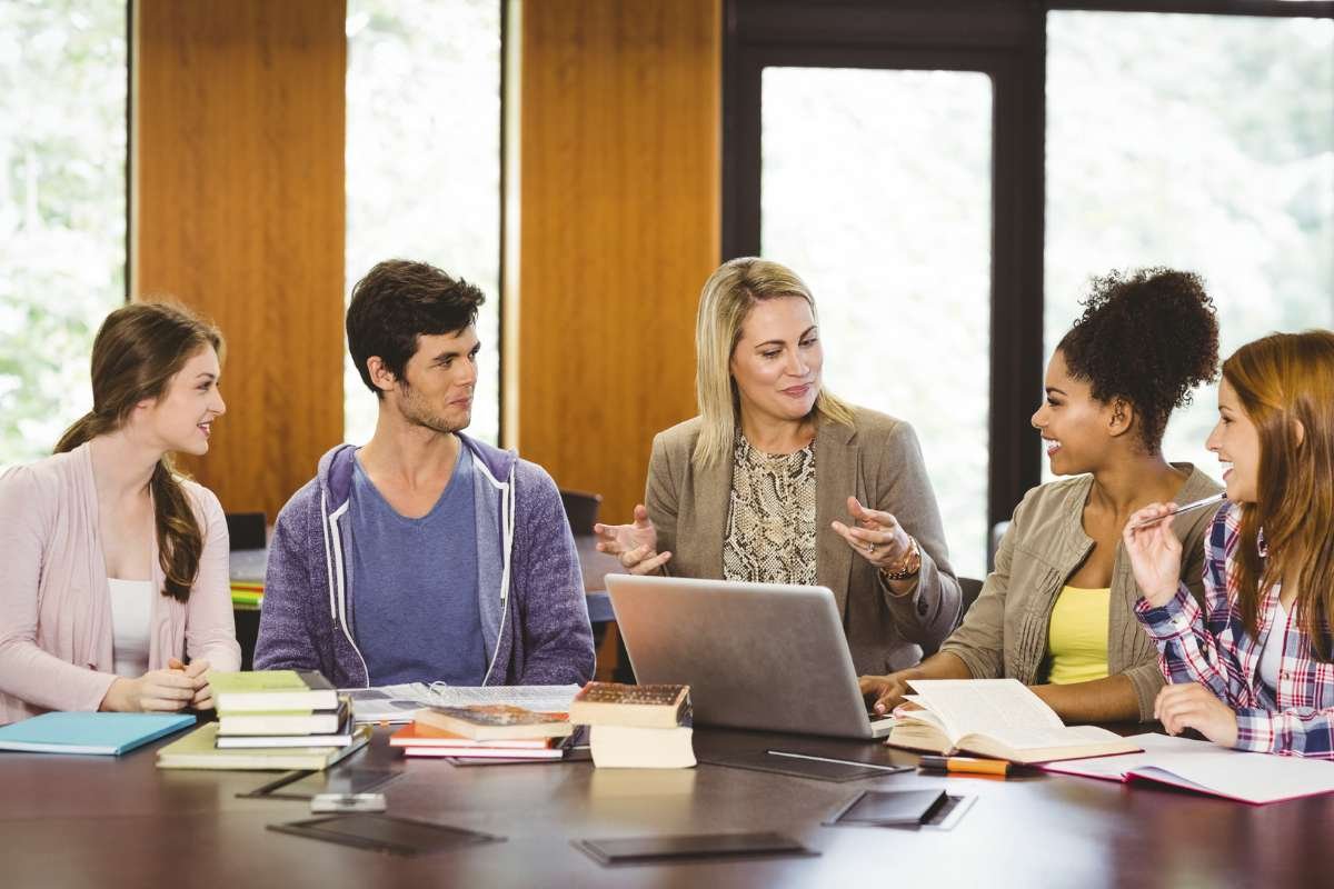 Challenges of Synchronous Work | CIO Women Magazine