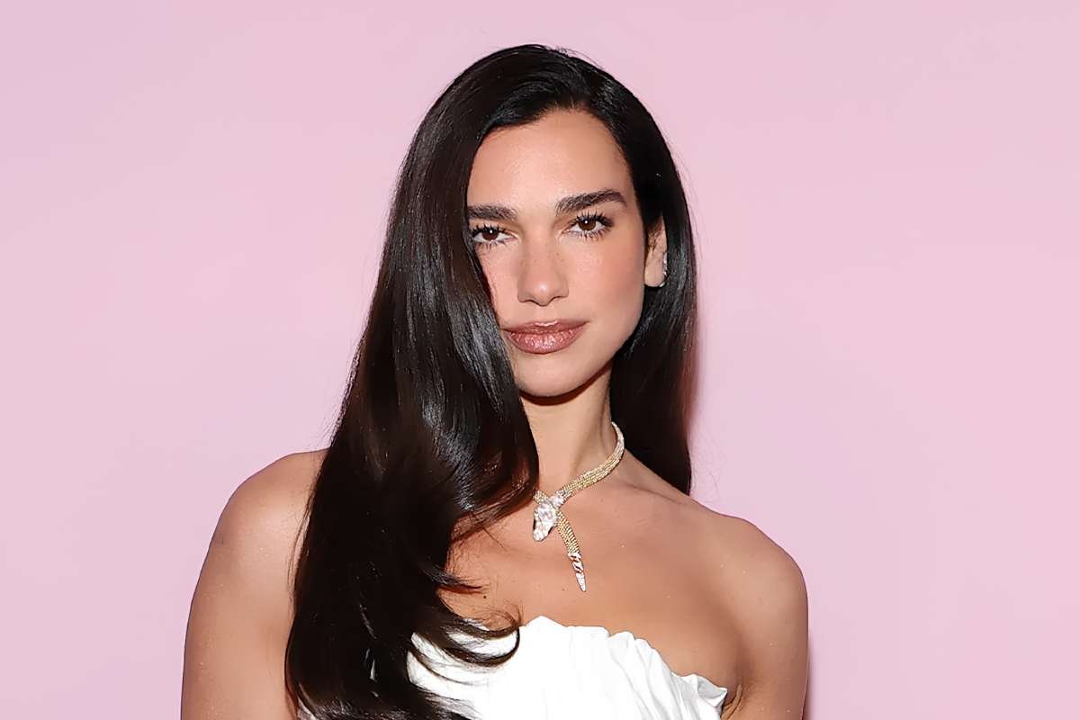 Dua Lipa Sues Samsung for $15M Over Image Use | CIO Women Magazine