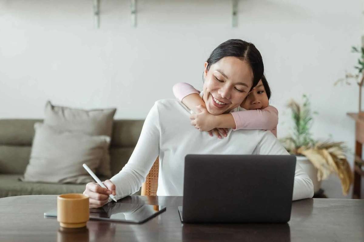 Asynchronous Schedules for Employed Mothers | CIO Women Magazine