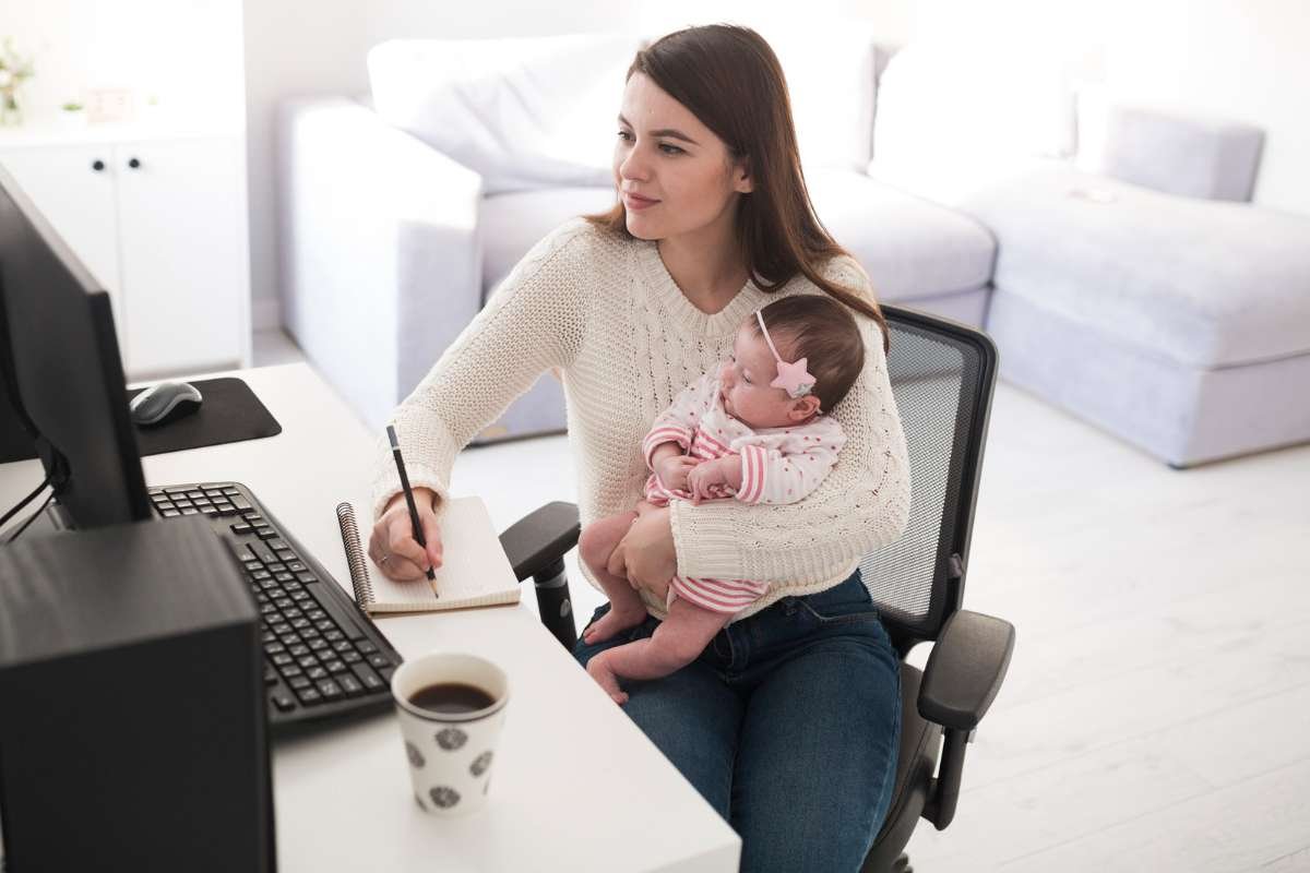 Asynchronous Schedules for Self-Employed Mothers | CIO Women Magazine