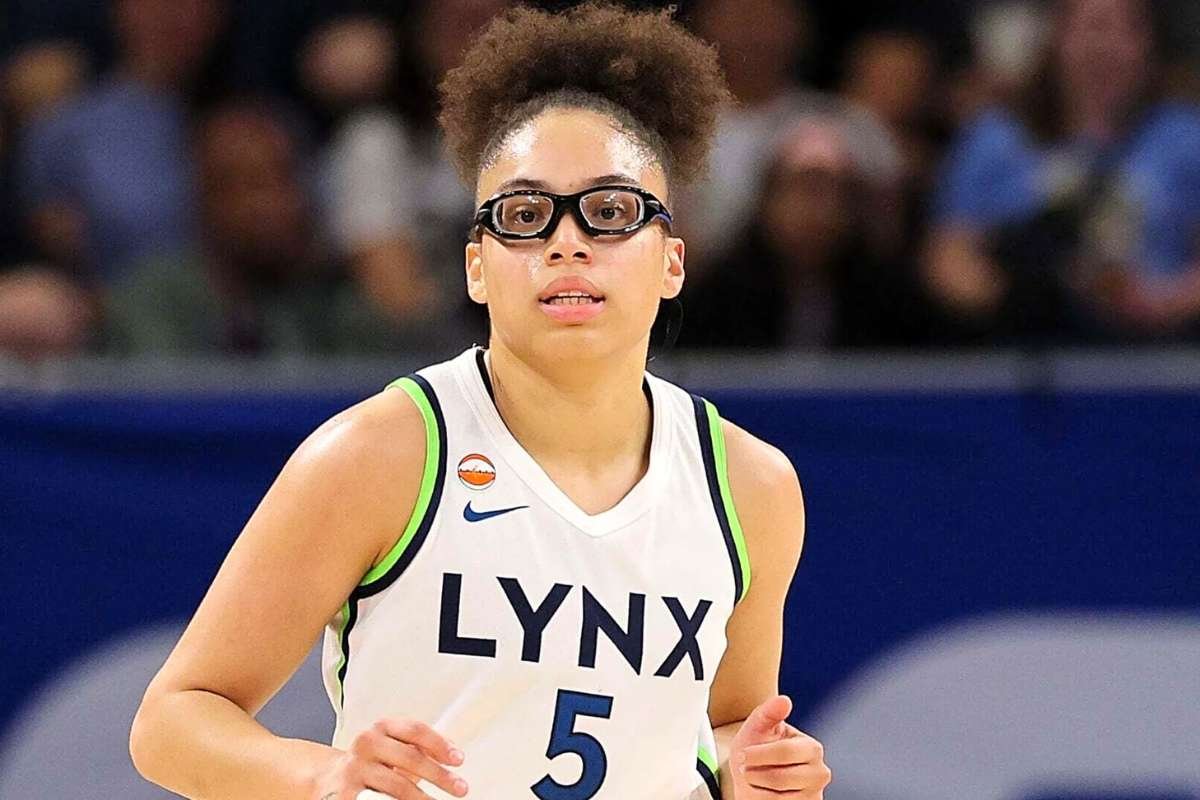 Olivia Miles Shatters Rookie Record as Lynx Hold Off Valkyries for Sixth Straight Win