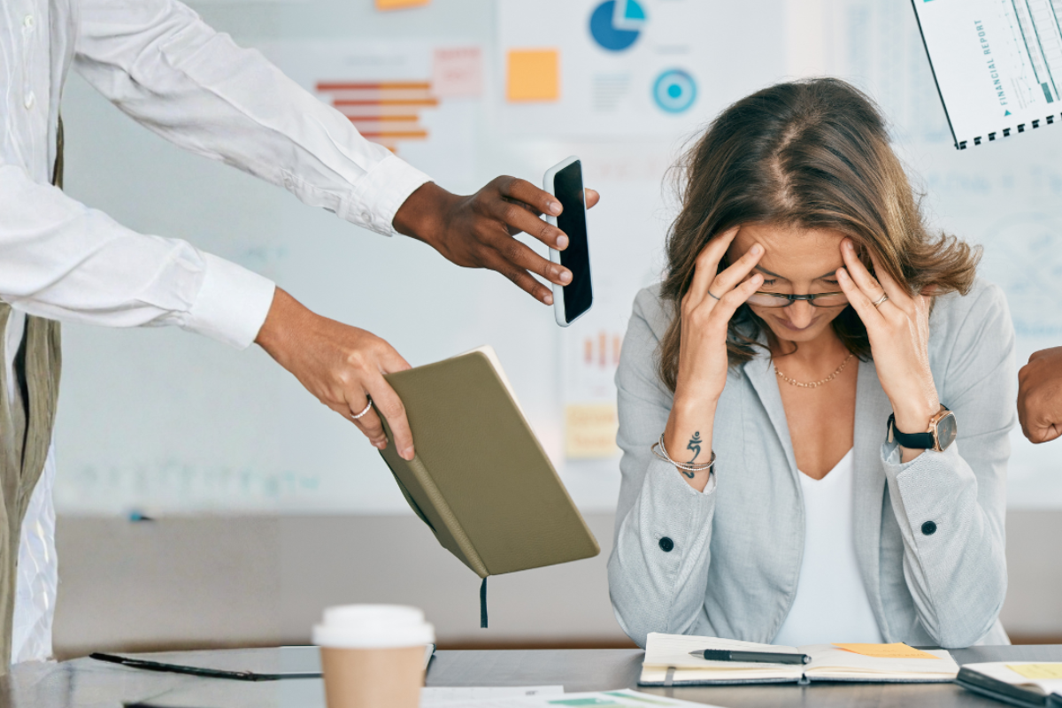 How Multitasking Affects Attention (and 5 Science-Backed Ways to Improve Focus)