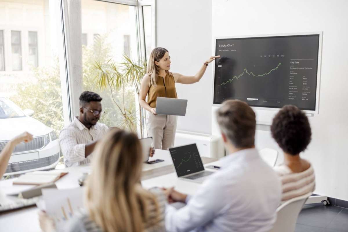 Paid Board Seat vs Unpaid Advisory Role: What Women Leaders Should Know | CIO Women Magazine
