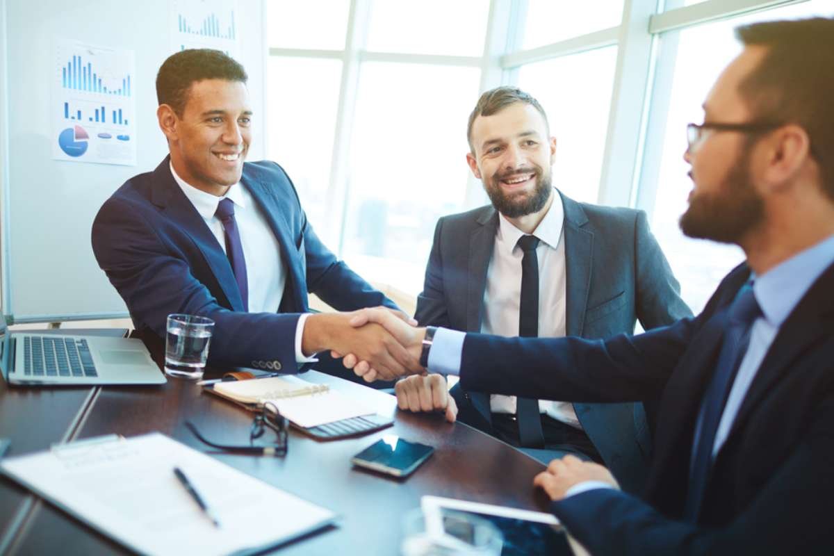 B2B Negotiation Tactics: 10 Ways to Protect Your Margins | CIO Women Magazine