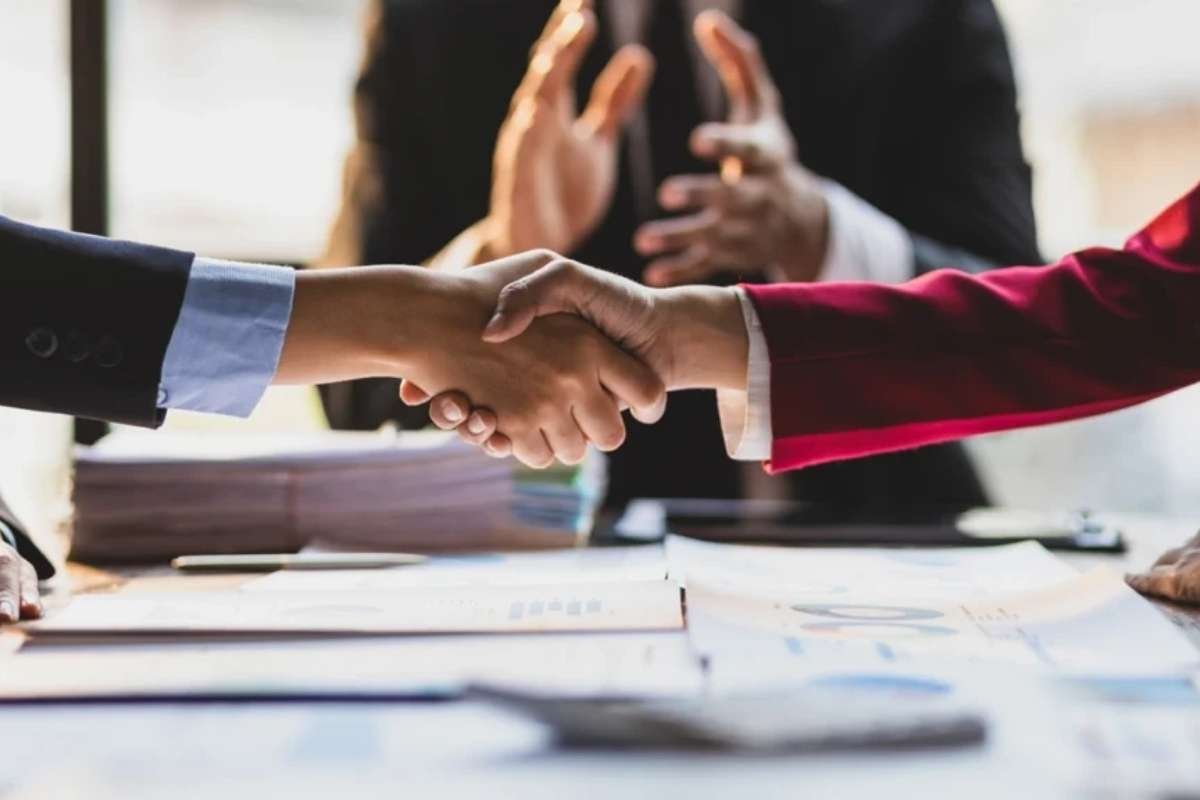 70/30  Rule in Negotiation: Listen More, Win More | CIO Women Magazine