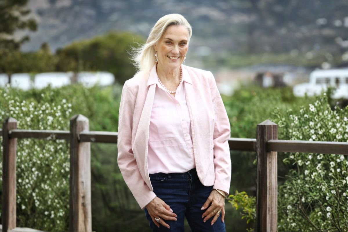 Dr. Sunny Stout-Rostron Putting People at the Heart of Leadership  People Quotient CIO Women Magazine