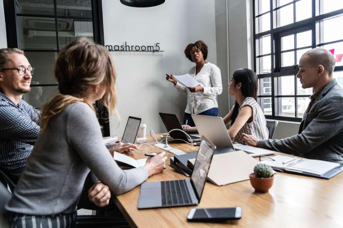 Independent vs. Executive Directors: Key Differences | CIO Women Magazine