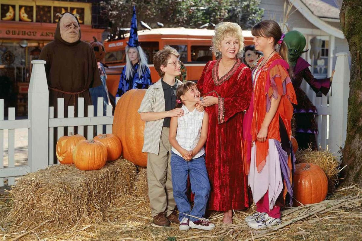 Halloweentown 5: Latest News on Disney’s New Film | CIO Women Magazine
